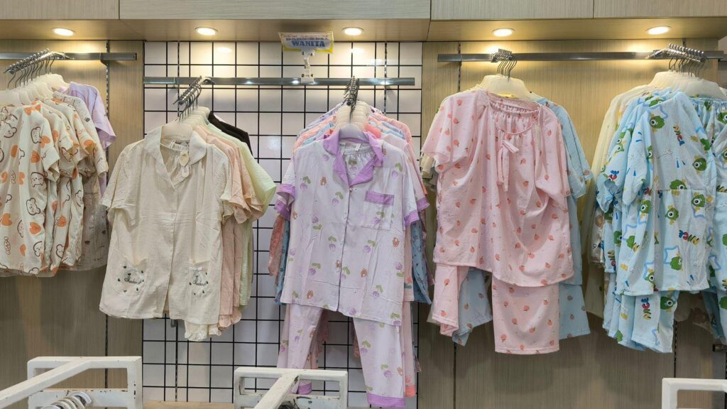 loungewear guide, at-home loungewear, nightwear options, comfy pajamas, relaxing lounge outfits, sleepwear collection, casual loungewear, best night suits, cozy home wear, loungewear shopping
